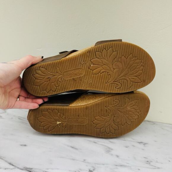 Euro Soft By Sofft Tan Leather Strappy Sandals Women’s Size 7 - Picture 8 of 11